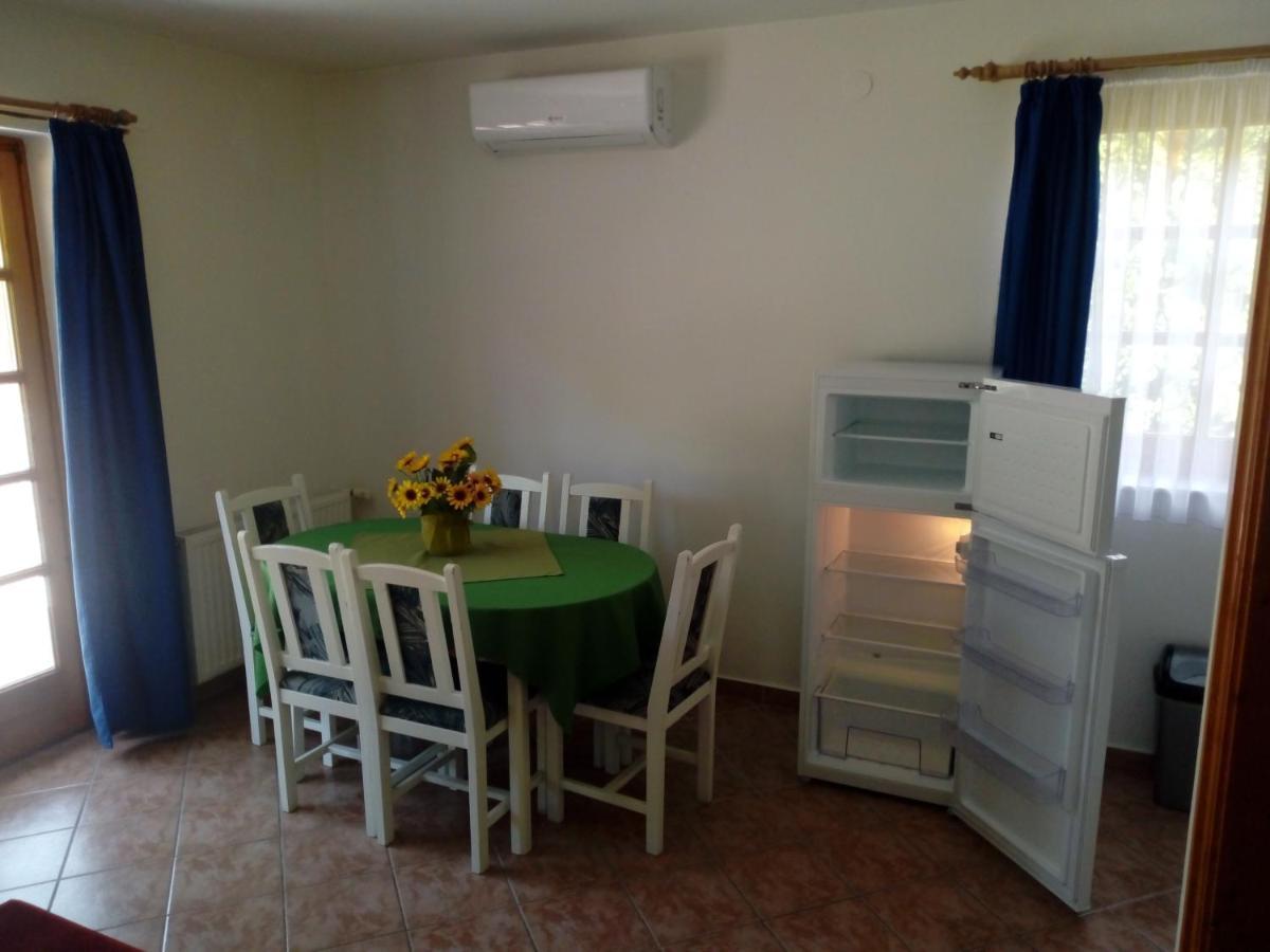 Relax Apartment House 잘라카로쉬 외부 사진